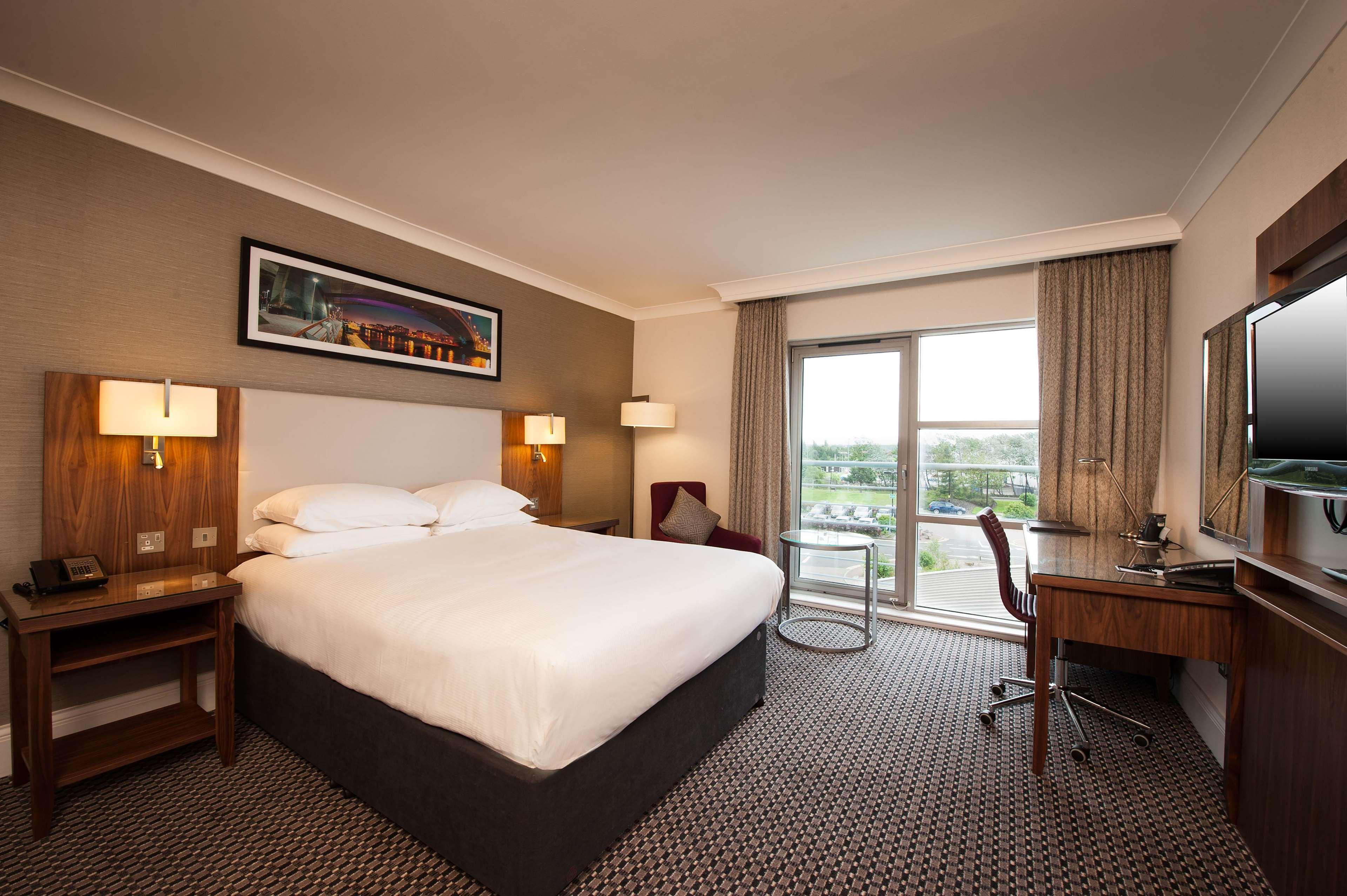 Doubletree By Hilton Glasgow Strathclyde Bellshill Extérieur photo