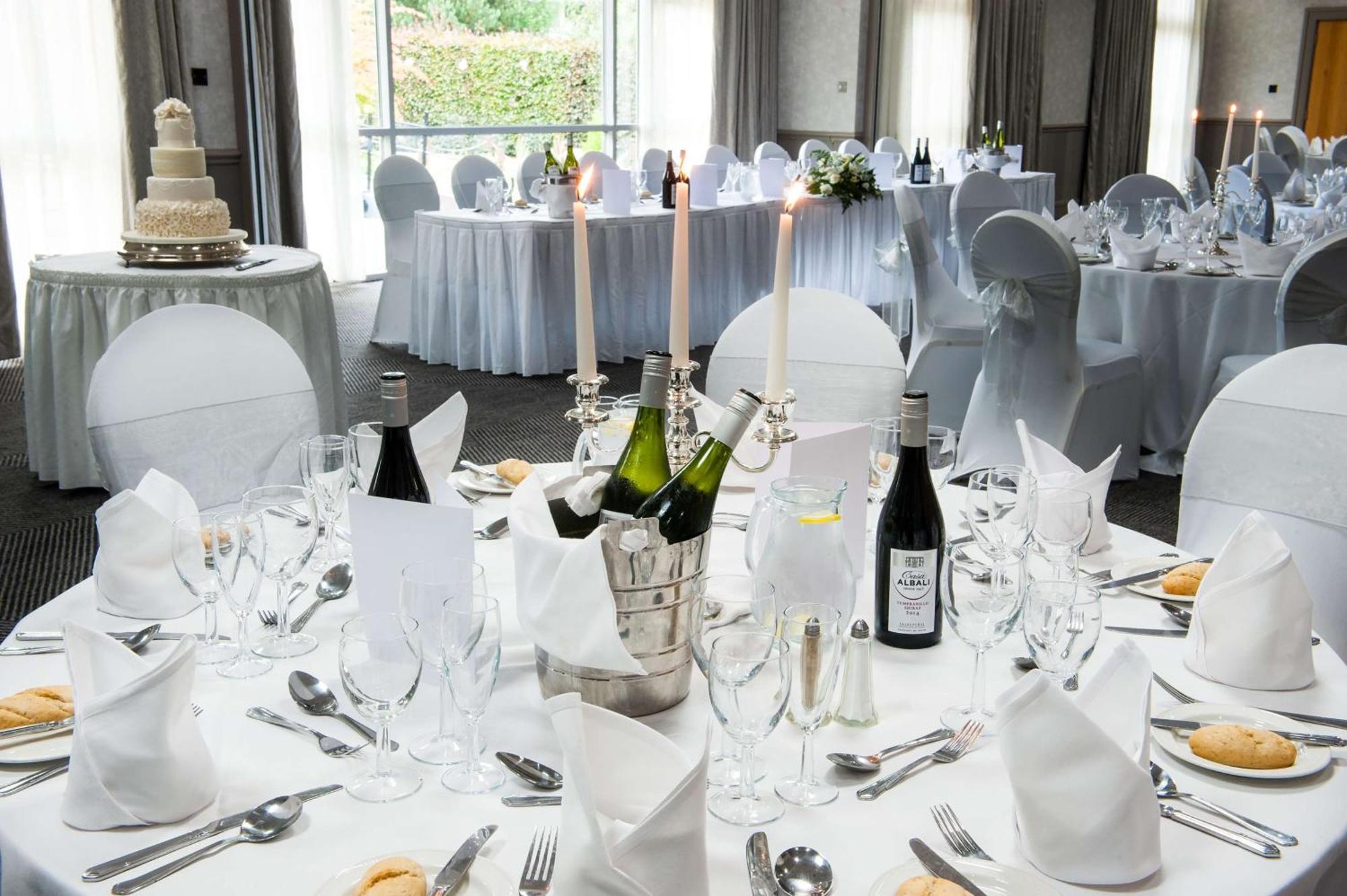Doubletree By Hilton Glasgow Strathclyde Bellshill Extérieur photo