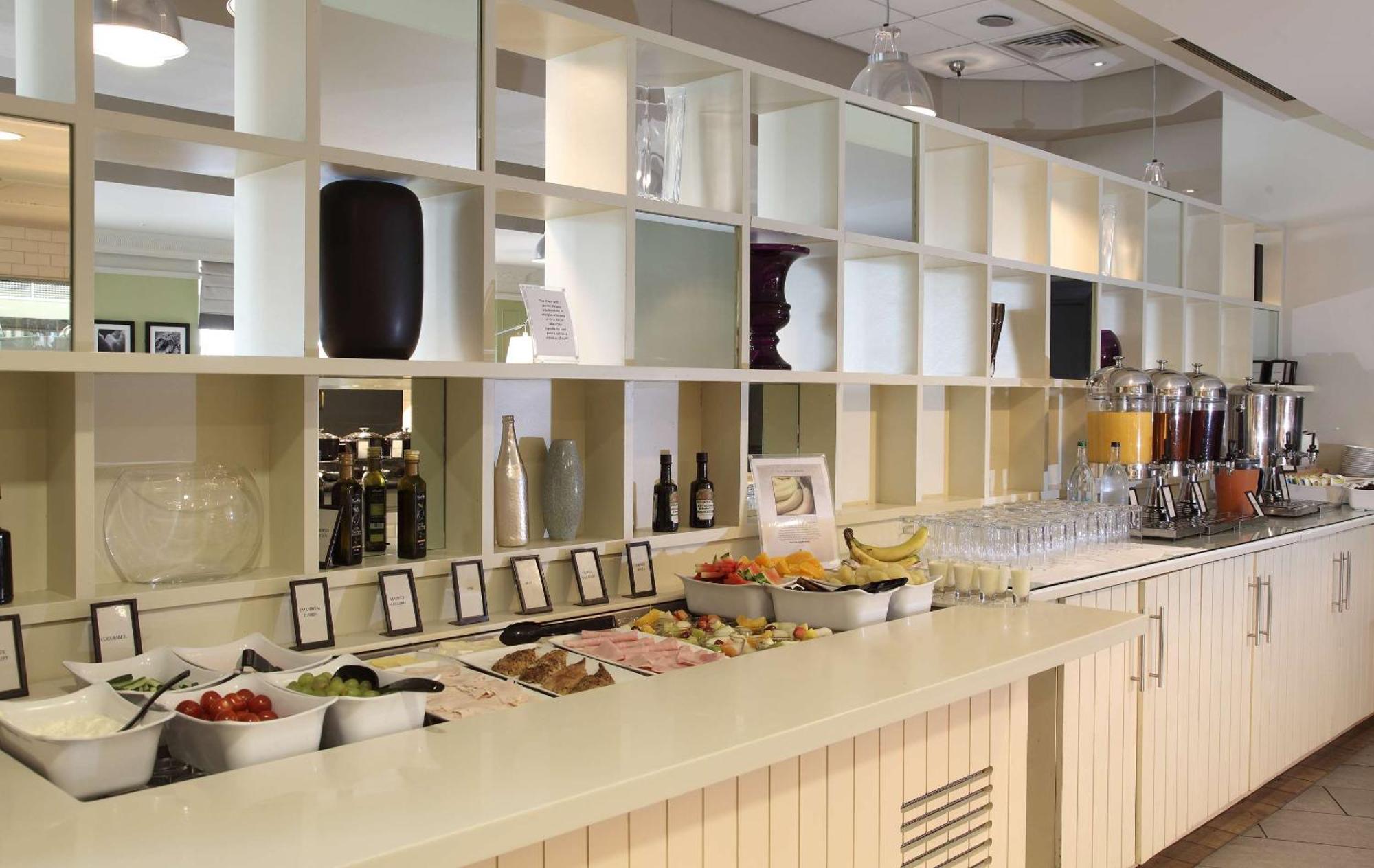 Doubletree By Hilton Glasgow Strathclyde Bellshill Extérieur photo