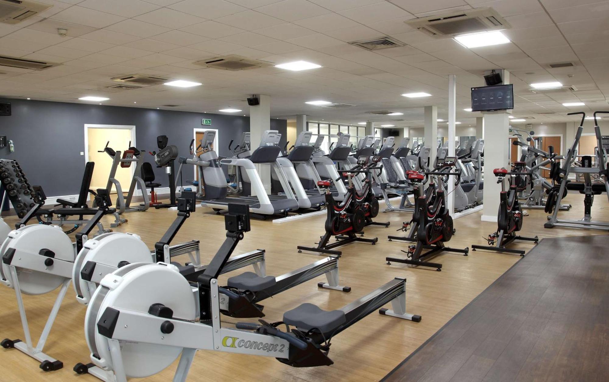 Doubletree By Hilton Glasgow Strathclyde Bellshill Extérieur photo