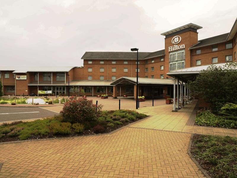 Doubletree By Hilton Glasgow Strathclyde Bellshill Extérieur photo
