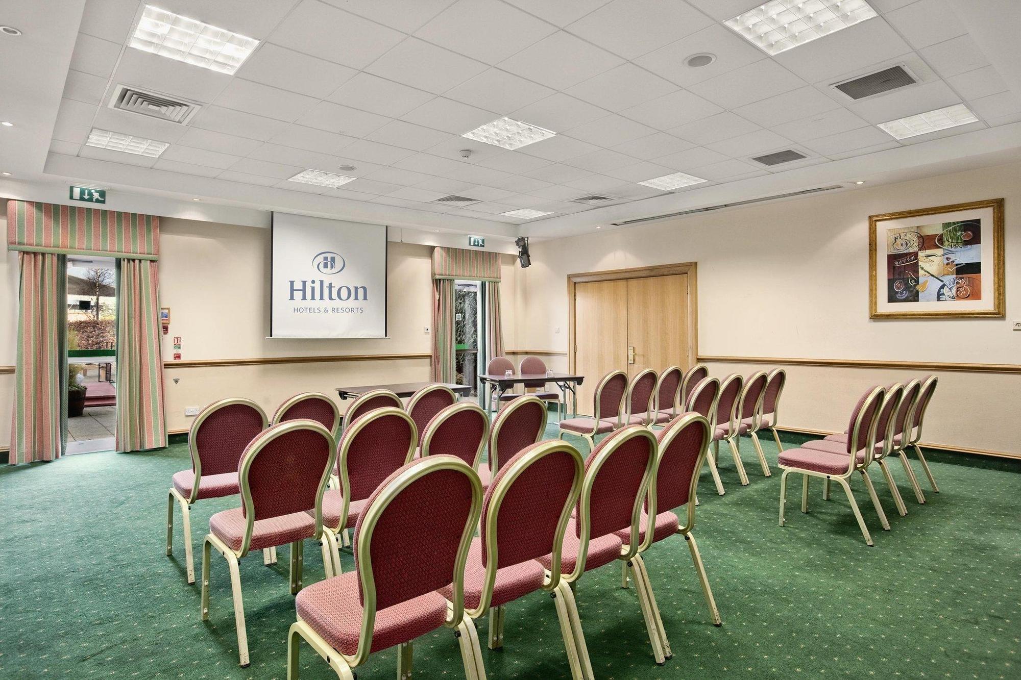 Doubletree By Hilton Glasgow Strathclyde Bellshill Extérieur photo